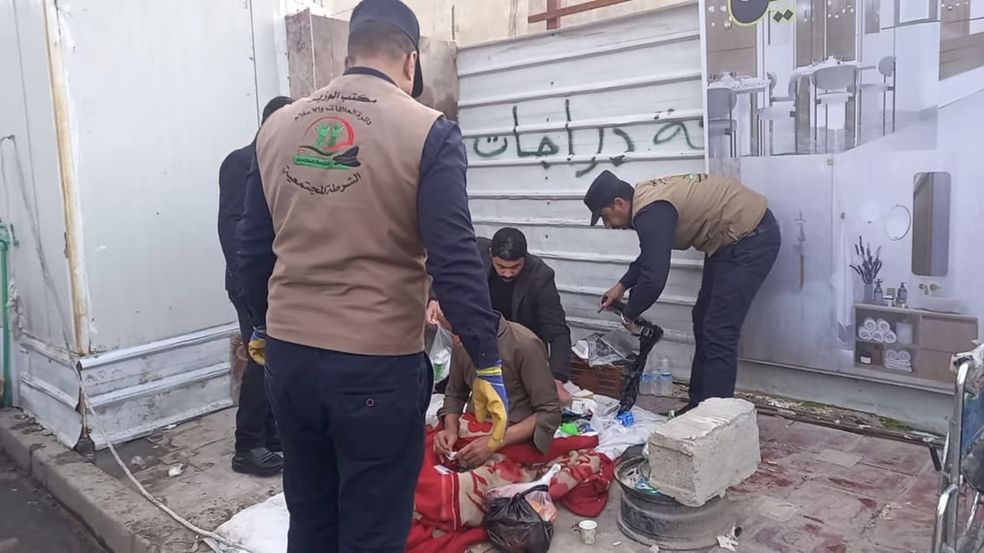 Karbala police reunite elderly man with family in Mosul after years lost
