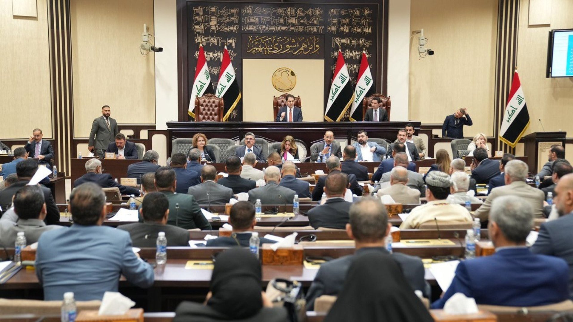 البرلمان يعلن انتهاء فصله التشريعي والدخول بالعطلة