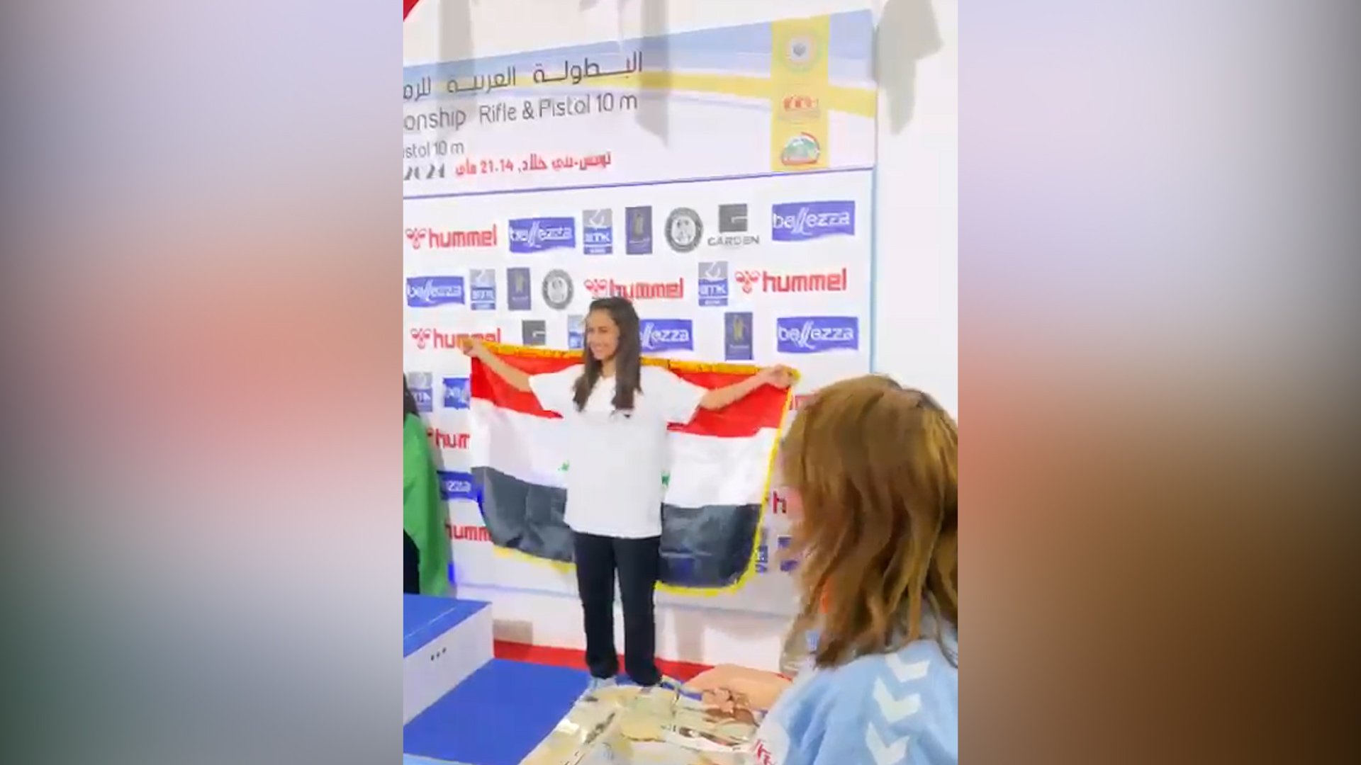 فيديو: الرامية العراقية "در غضنفر" ترفع الذهب في تونس.. ونتائج رائعة للعراقيين