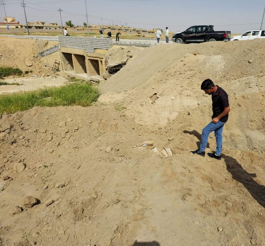 صور من سنجار: عمال البلدية يعثرون على المقبرة الجماعية الـ93