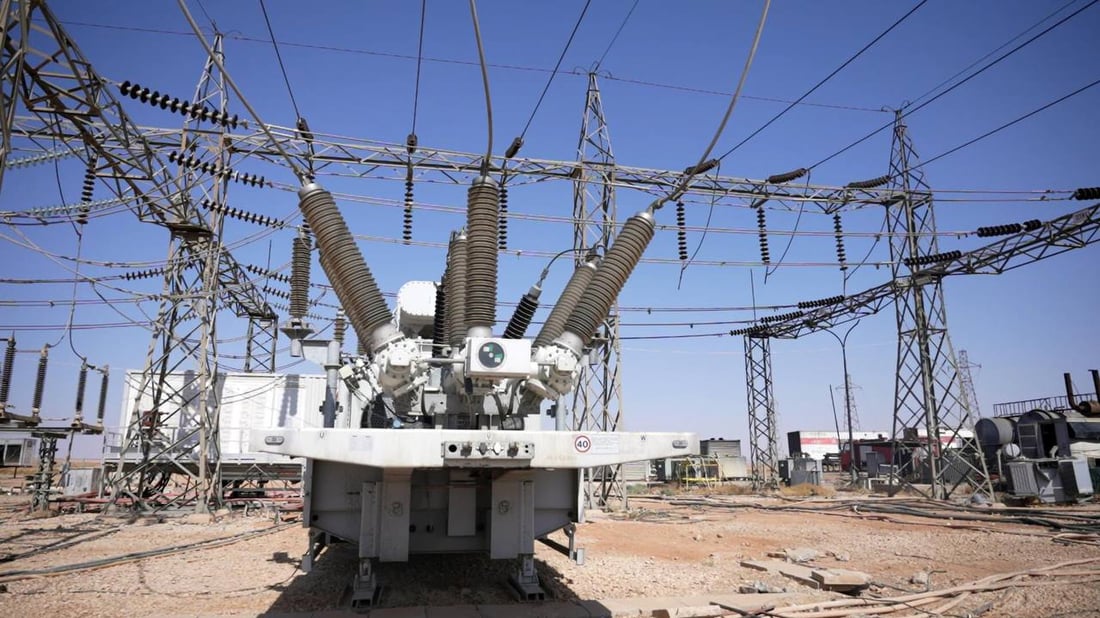 العراق يعلن إنجاز الربط الكهربائي مع الأردن ويحدد يوم غد موعداً للتشغيل