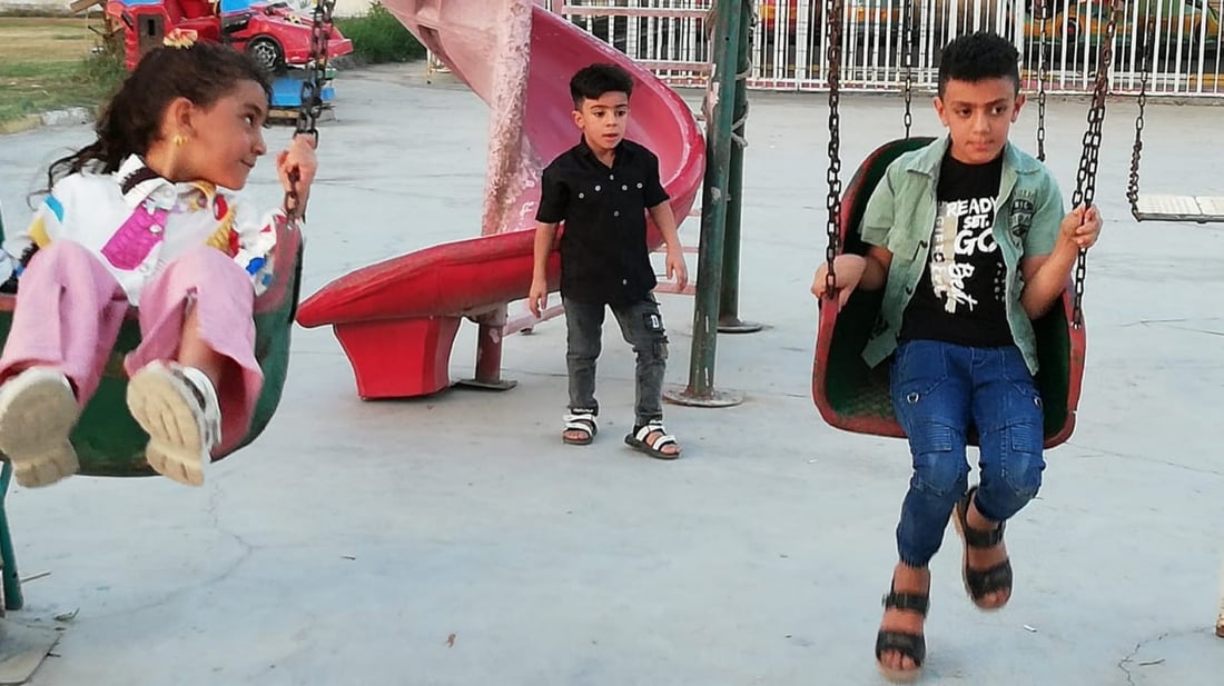 المراجيح متهالكة وخطيرة.. الولداية شرق بغداد تطلب ألعاباً جديدة للحديقة الوحيدة
