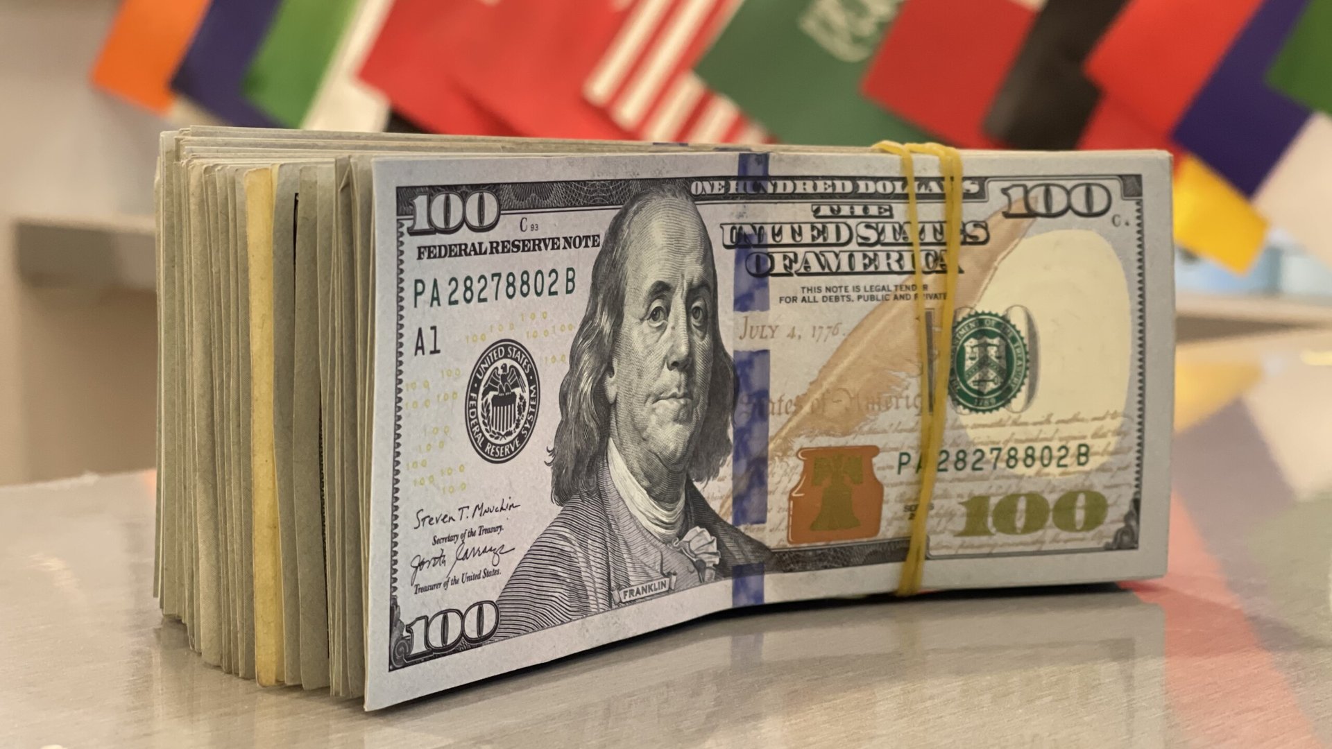 ارتفاع يطرأ على سعر صرف الدولار في بغداد وأربيل والبصرة