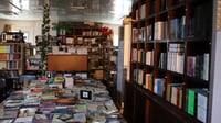 فيديو: كنيسة القديس جرجس البغدادية تنقذ 7000 كتاب قبل تفر...