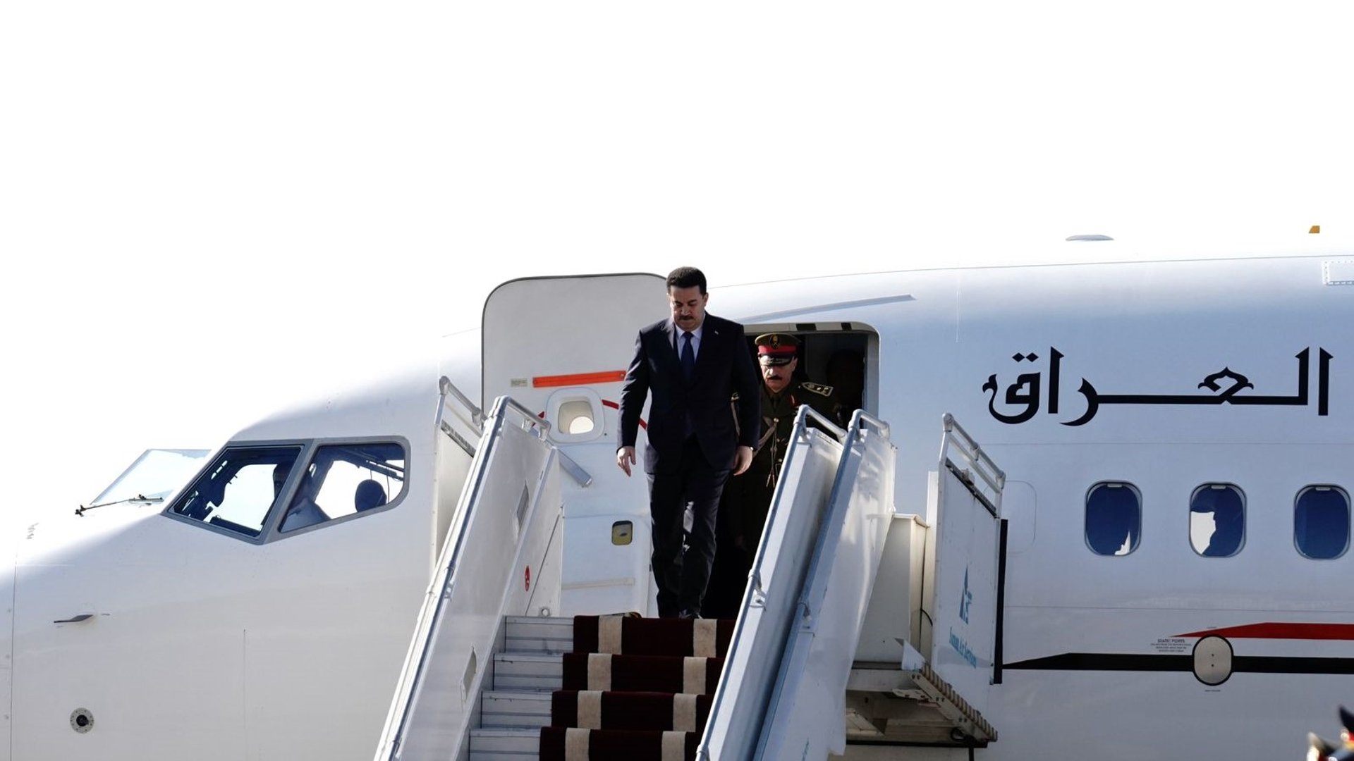 السوداني يعود إلى بغداد ومكتبه ينشر ملخصاً لزيارة واشنطن