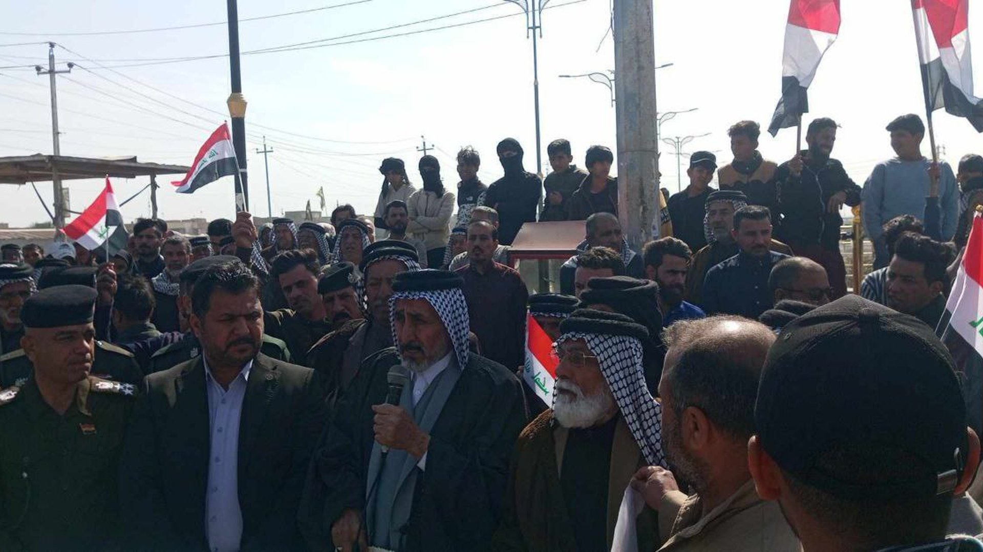 صور من تظاهرة الحي العسكري في سوق الشيوخ.. والقائمقام: أصدرنا توجيهات