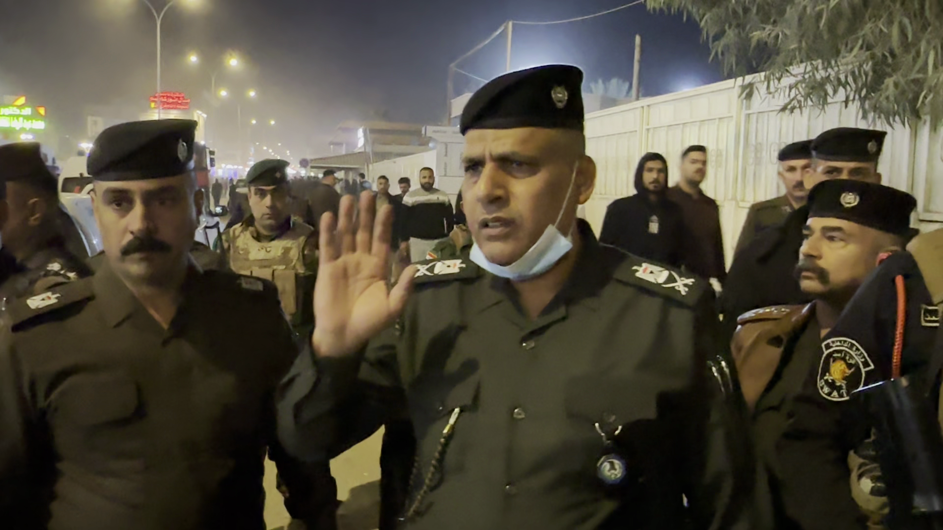 قائد شرطة الديوانية من أمام حريق المستشفى: لم نسجل أي خسائر بشرية (فيديو)