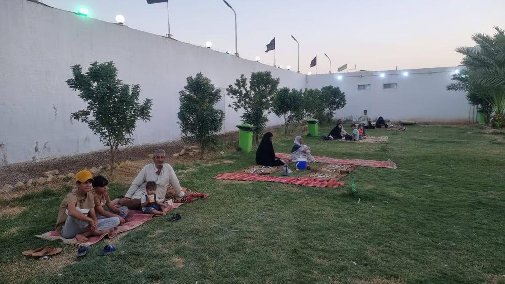 Religious shrine in Dhi Qar draws families looking for green space in absense of a proper park