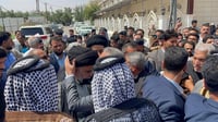 تشييع مهيب للشيخ مثنى حاتم آل حسن إلى مثواه الأخير في م?...