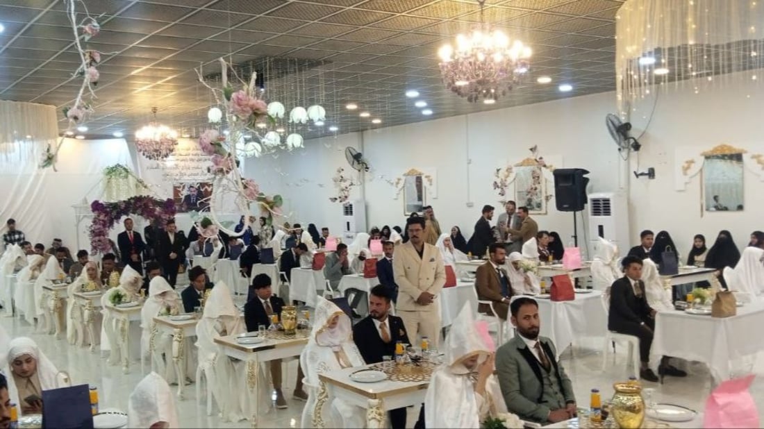 صور: السوداني يزوج 80 شاباً في الناصرية.. هدية 500 ألف وغرفة نوم وإكسسوارات