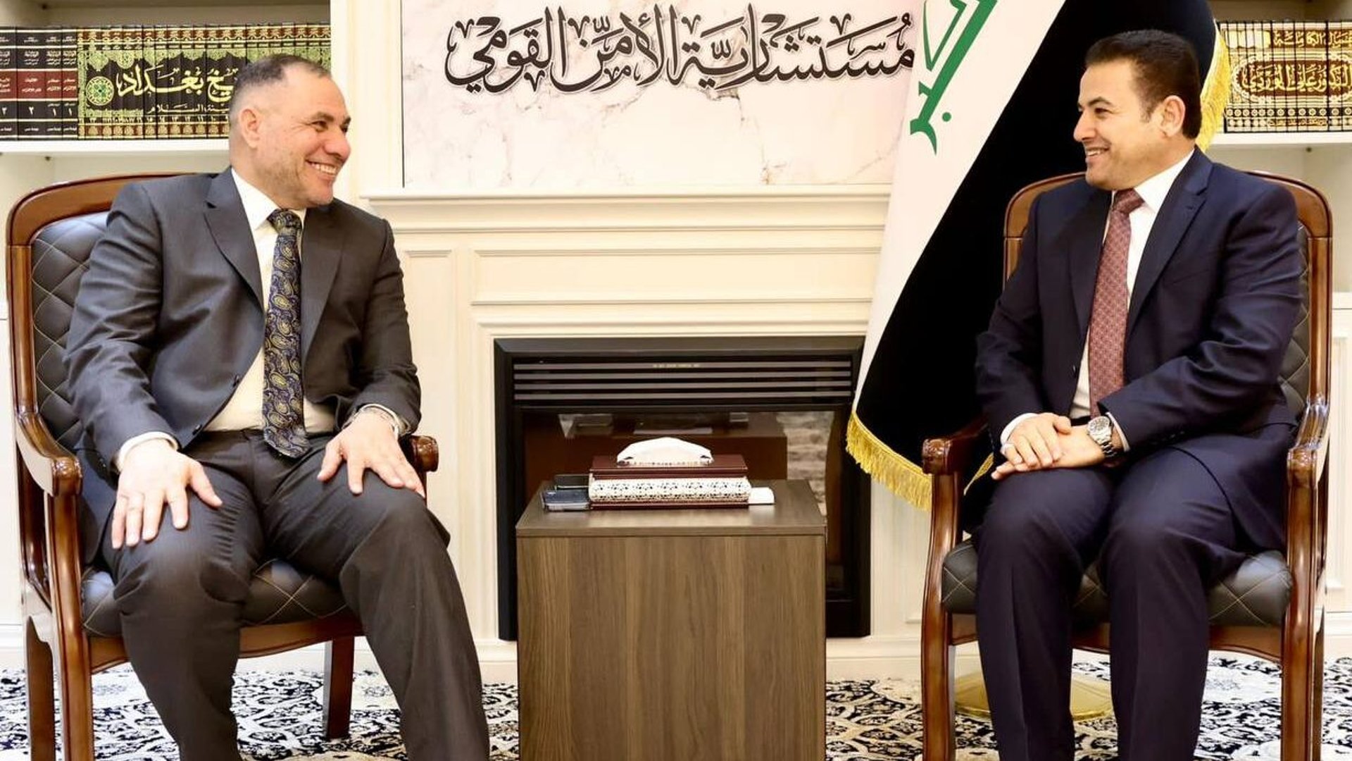 أولى لقاءات محافظ الديوانية الجديد.. بحث مع مستشار الأمن القومي استقرار المدن