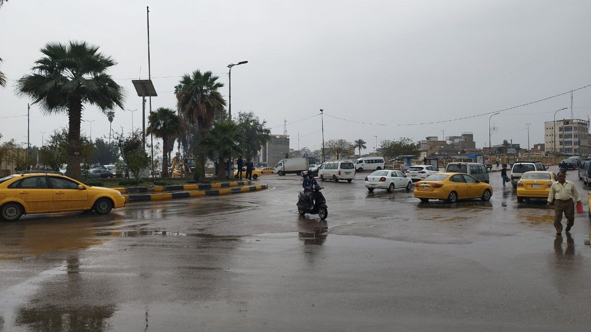 قد نشهد سيولاً!.. منخفض جوي يدخل الأجواء العراقية والأمطار تبدأ من الغد