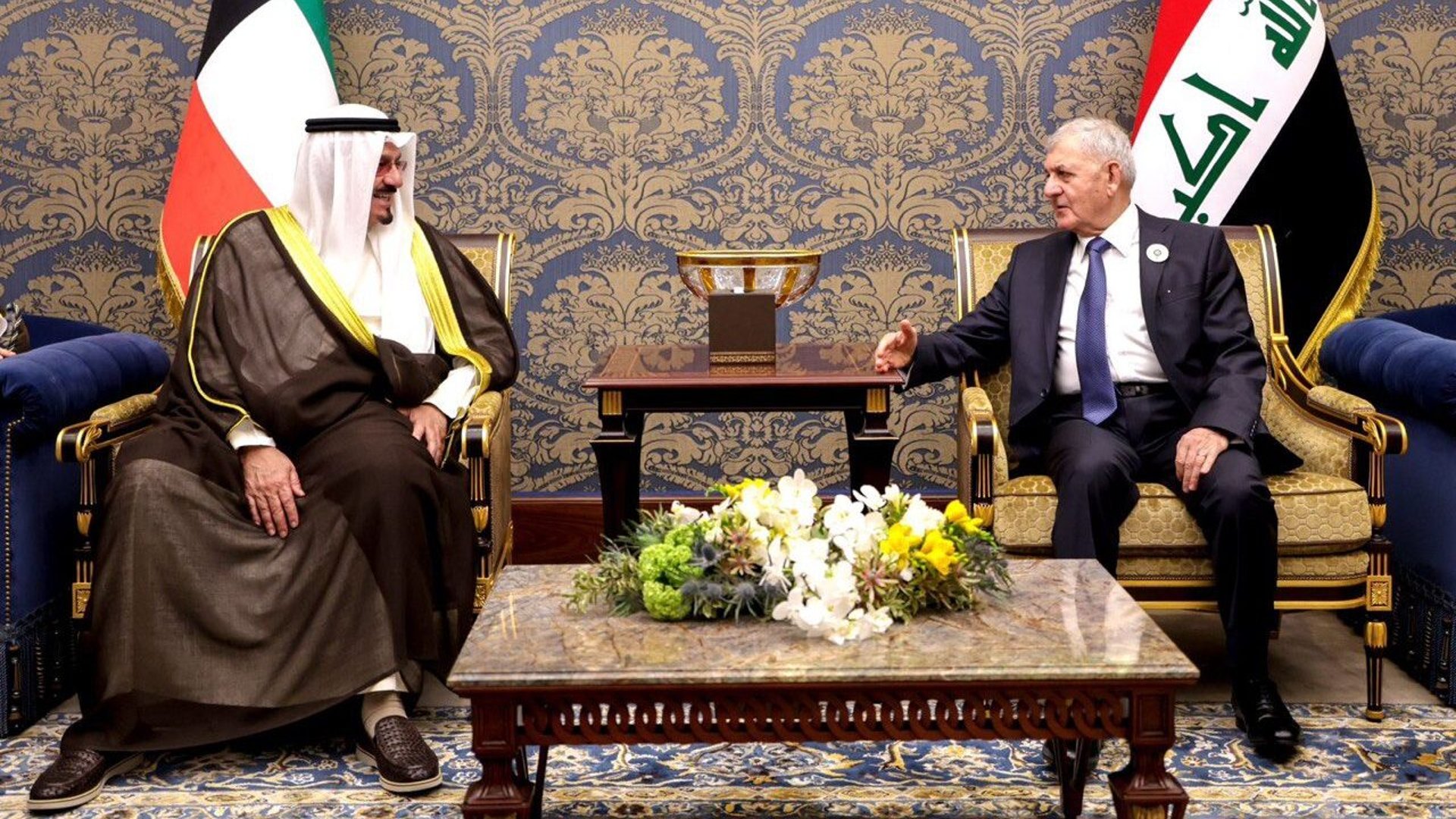 صور من اجتماع رئيس الجمهورية مع أمير الكويت في المنامة