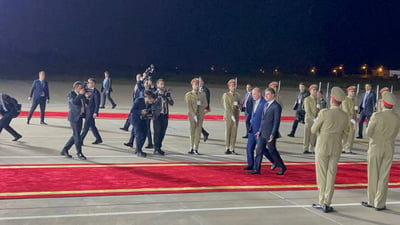 صور من المطار: بارزاني وطالباني باستقبال أردوغان في أربيل