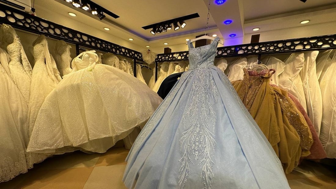 خريف الموصل مختلف.. الأعراس بدأت والسيدات يفضلن الفساتين التركية (صور) »  +964