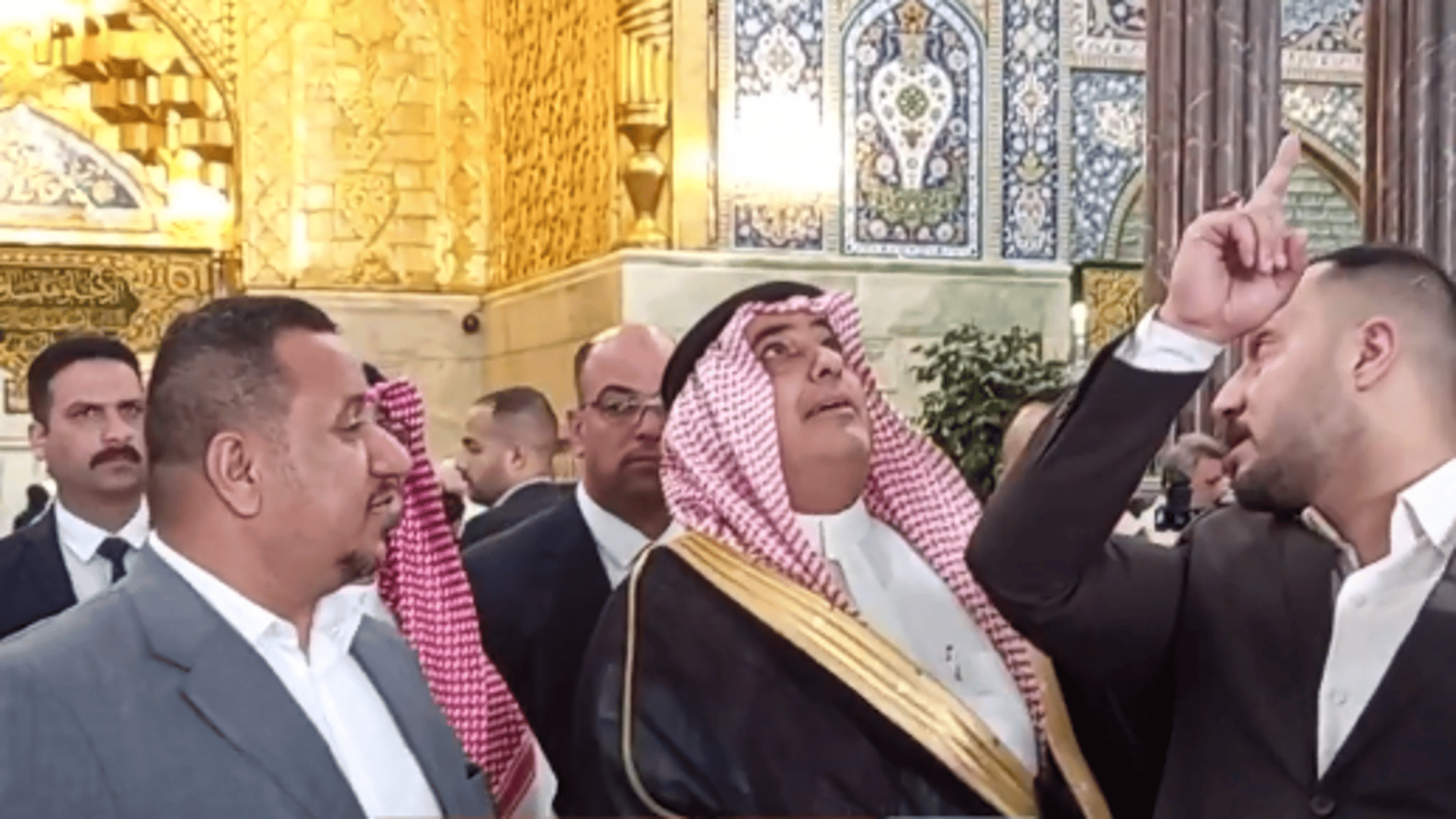فيديو من أول زيارة لسفير السعودية إلى كربلاء وضريح الإمام الحسين: مدينة مميزة