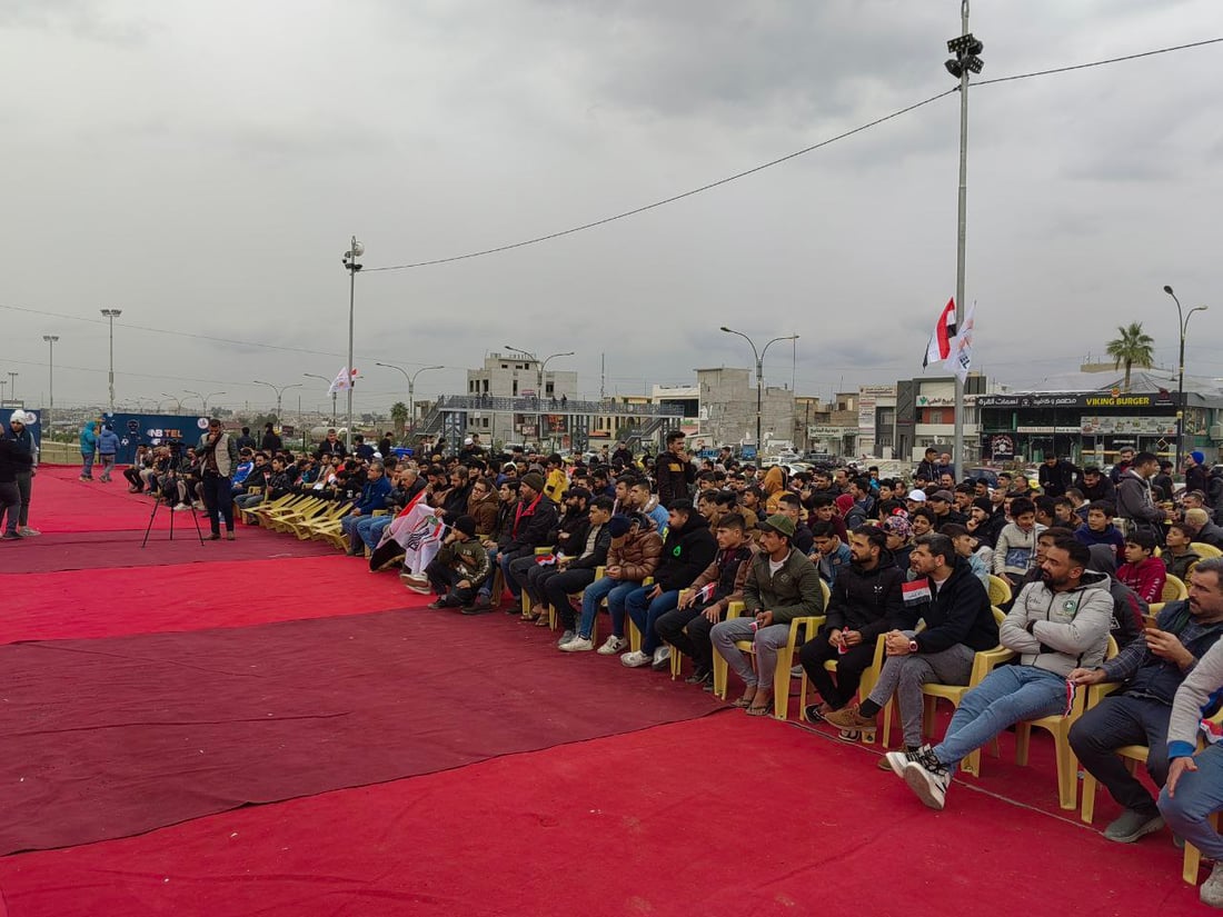 صور من الموصل الآن.. الجمهور تجمع في بارك “المثنى” والبلدية نصبت شاشة عملاقة