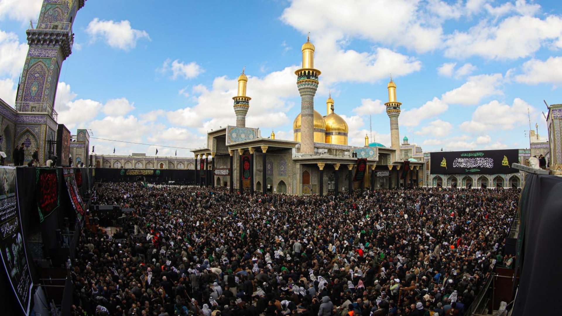 الكاظمية: حشود الزائرين تحيي وفاة الإمام موسى الكاظم (صور)