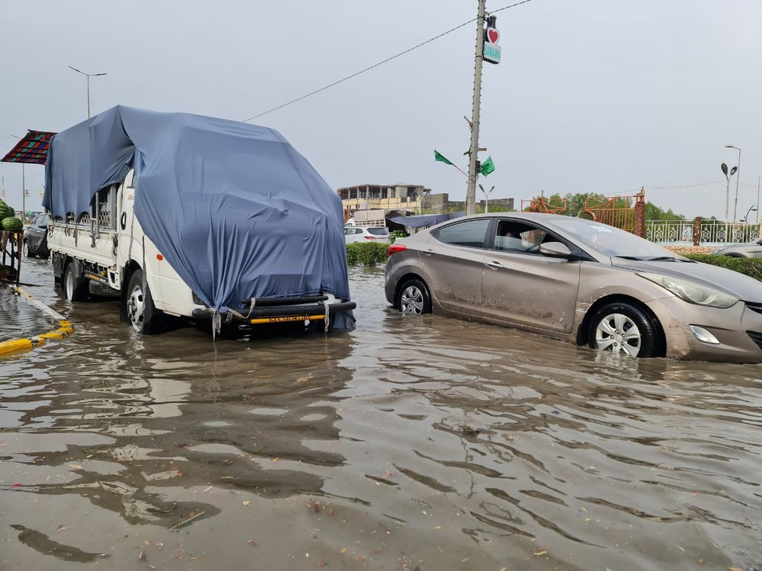صور من السماوة اليوم: الأمطار أغرقت شوارع حي الصدر والضجرية والعسكري