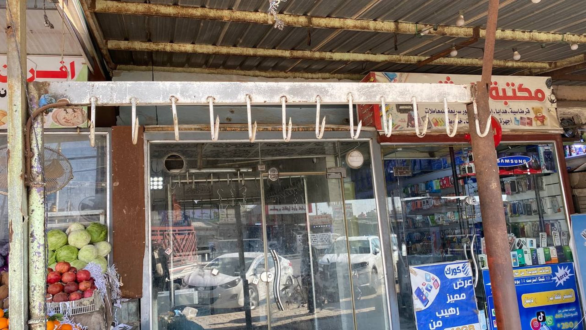 صور: قصابو أبو غريب أغلقوا محالهم بسبب ارتفاع الأسعار.. ودجاج أربيل أنسب البدائل