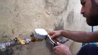 نينوى: الحكومة ستبيع لتر الماء بدينار (فيديو)