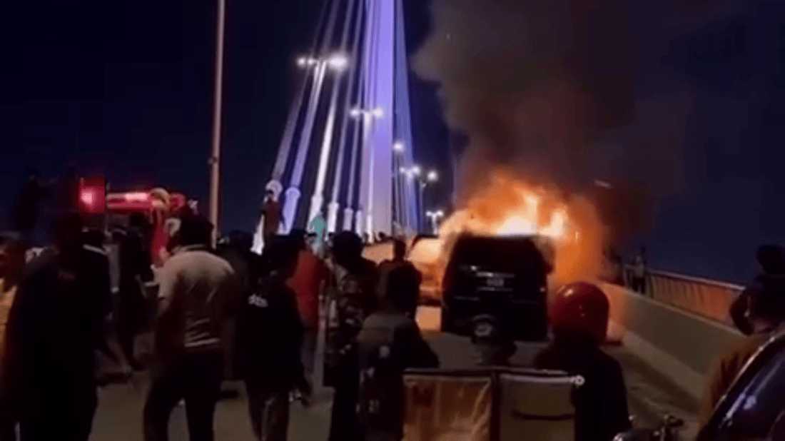 خلل في الكهربائيات تسبب باحتراق “تاهو” على الجسر الإيطالي وسط البصرة (فيديو)