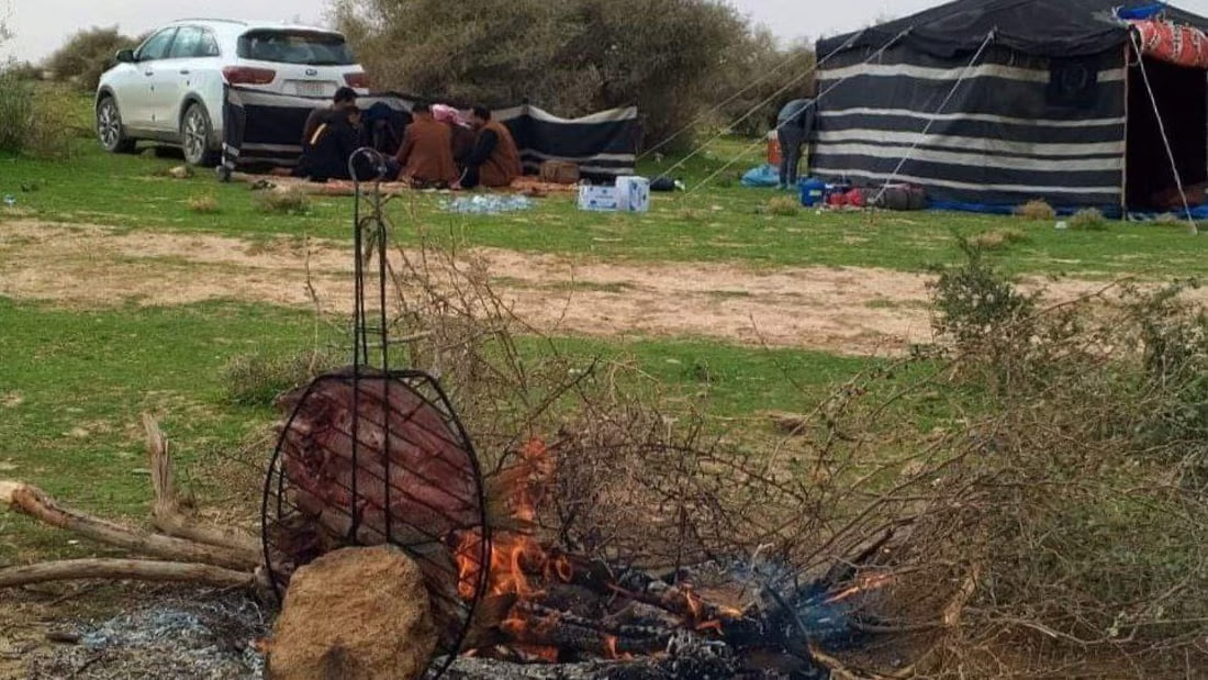 Camping enthusiasts explore the scenic Iraqi desert in Samawah