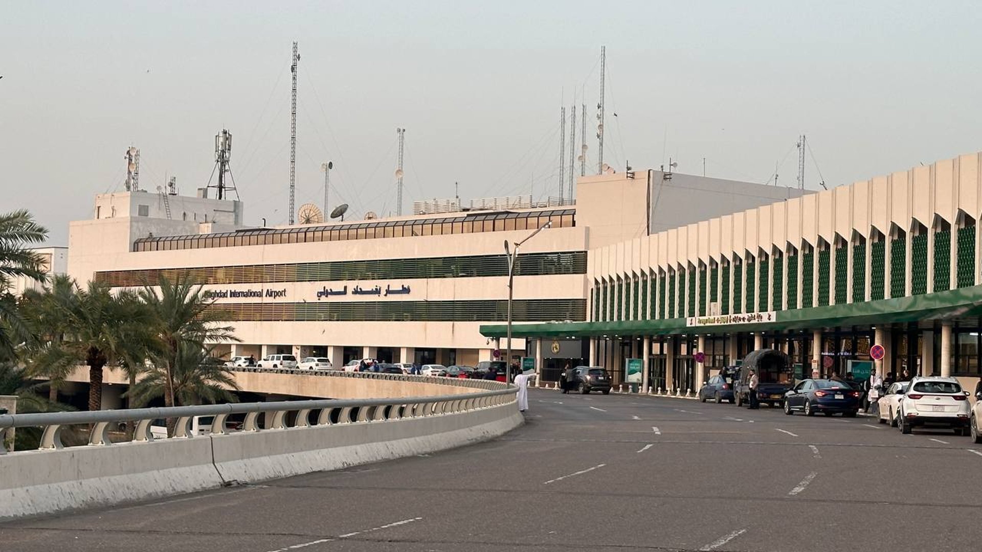 قرار بإلزام الشركة المسؤولة عن حماية مطار بغداد بدفع مستحقات موظفيها وبأثر رجعي