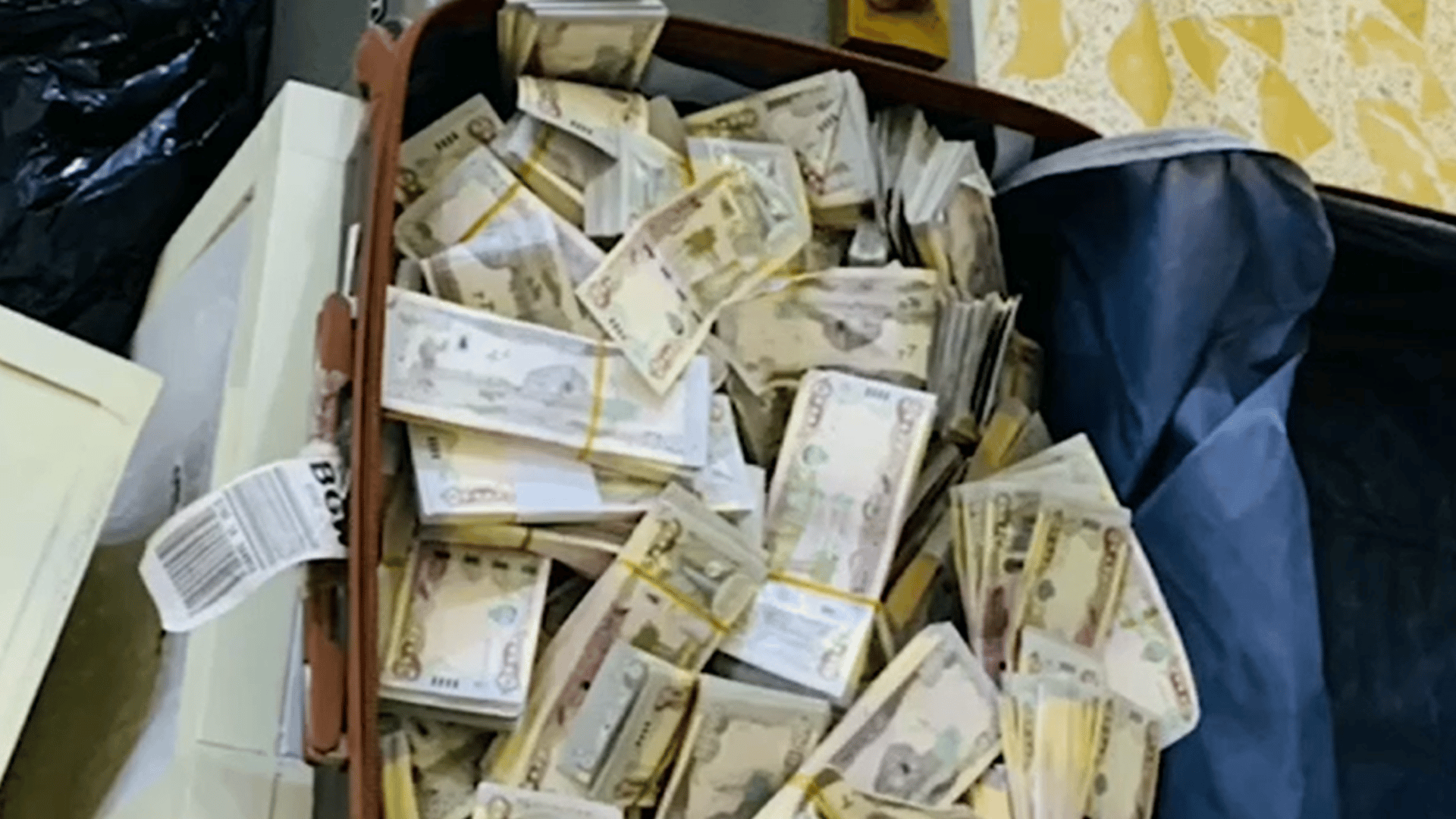 النزاهة تفكك شبكة من 5 محاسبين سرقت 1.6 مليار دينار من حساب محافظة ديالى المصرفي