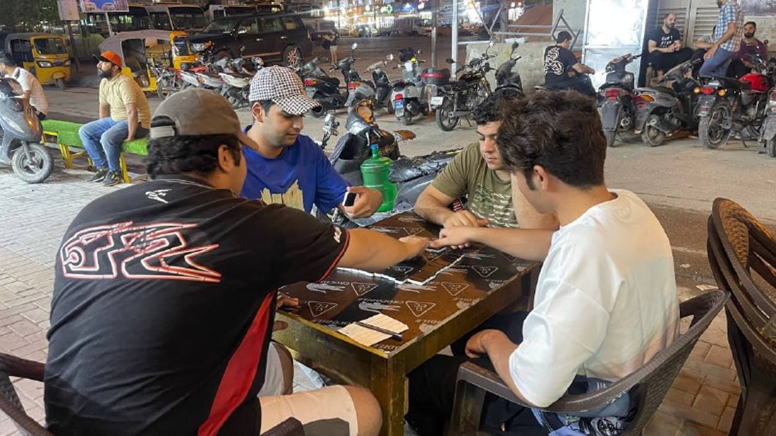 صور: أين تسمع اللغة الكردية في مدينة الصدر؟ مقهى “مسلم” سيقول كل شيء