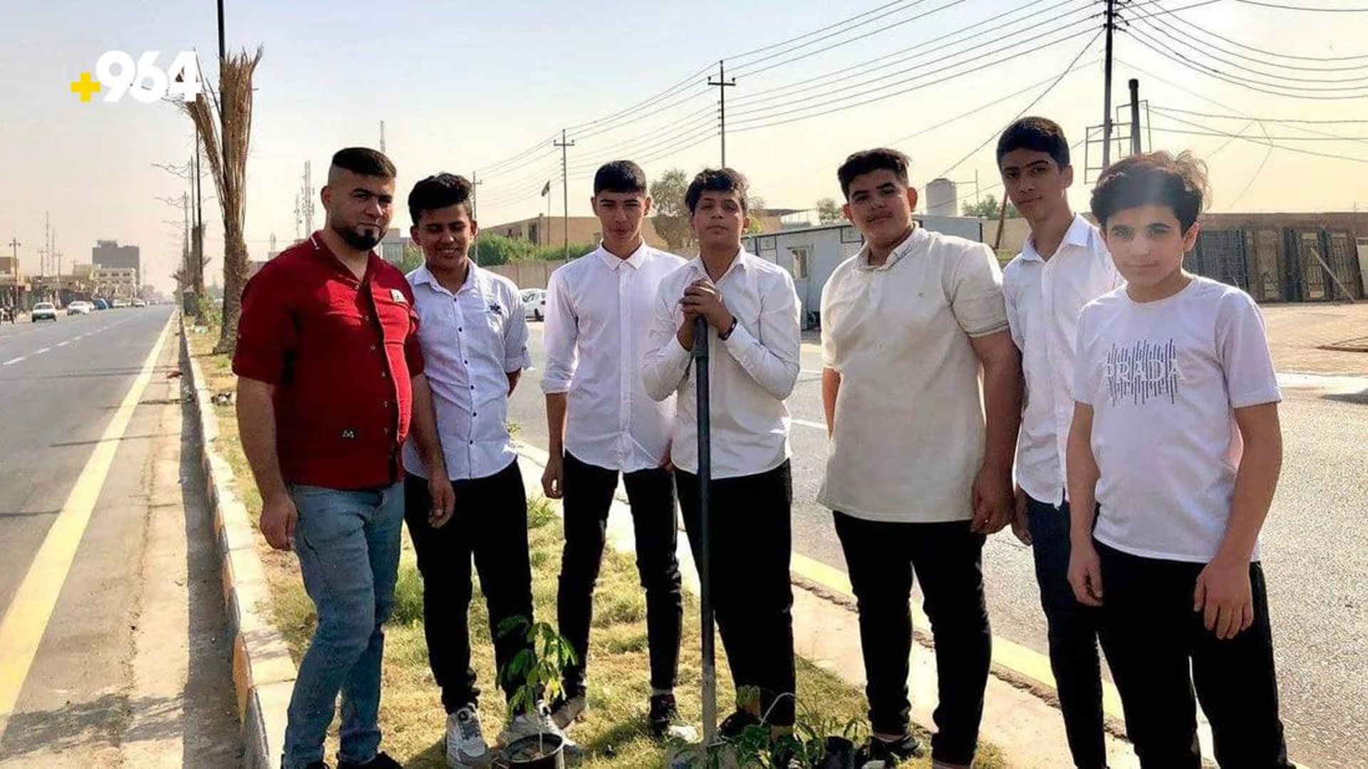 Students in Najaf plant trees to promote green spaces and environmental awareness