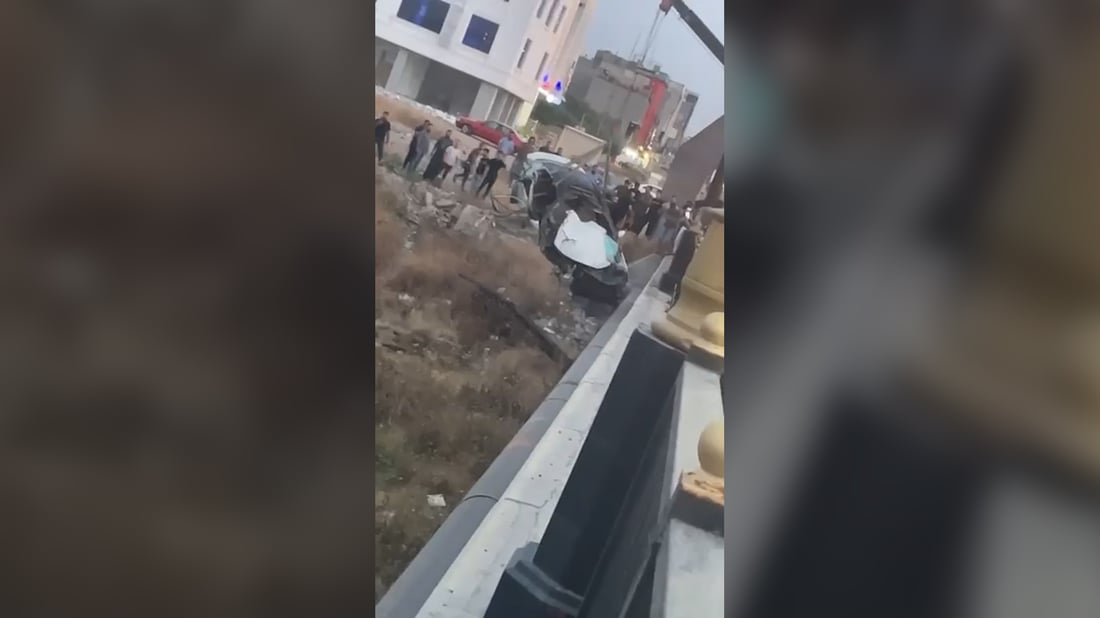 الموصل: توسان “منفلتة” تسقط في نهر الخوصر.. وإصابة سائقها خطرة (فيديو)
