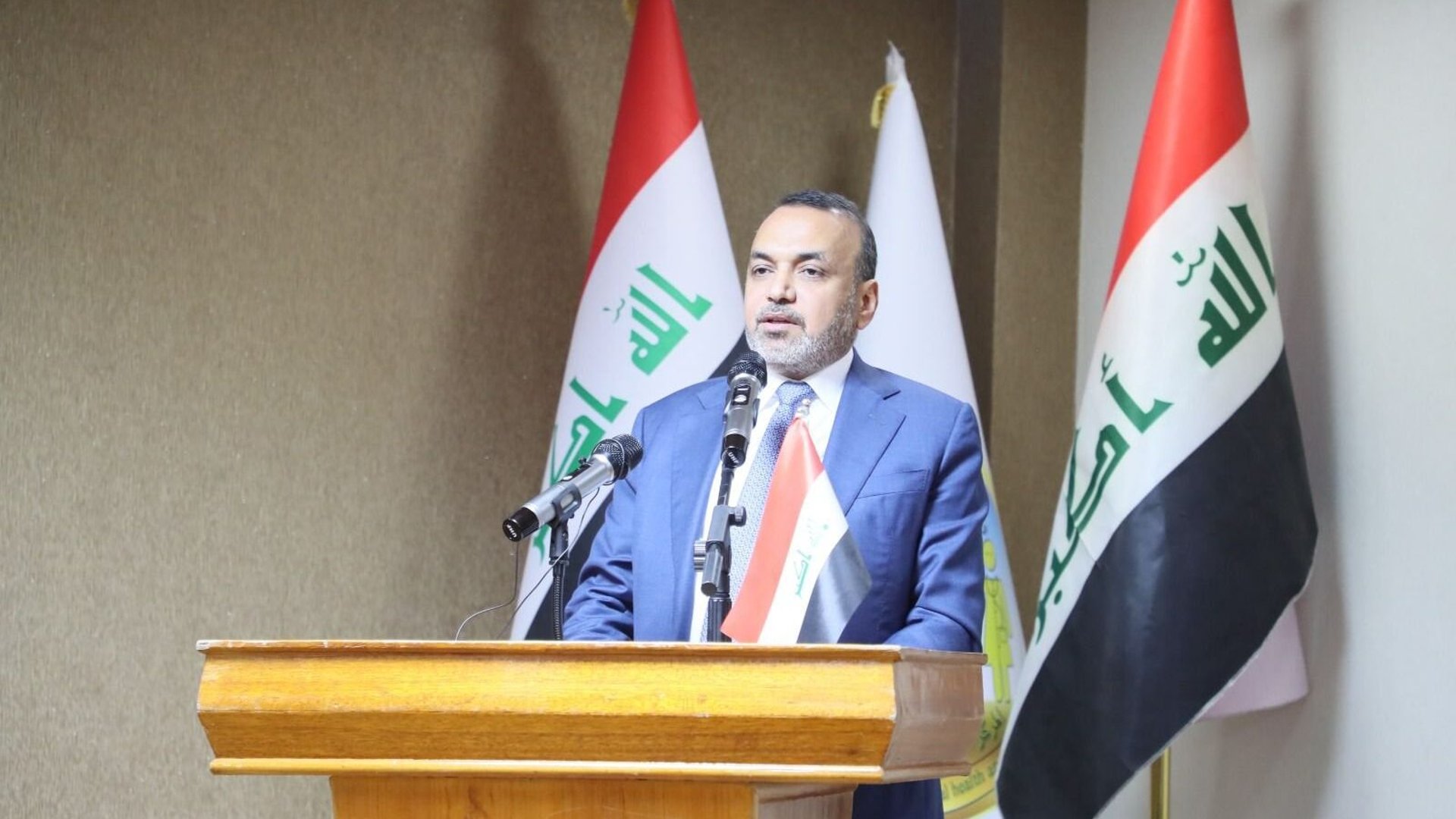 وزير العمل: سنشرع قانوناً خاصاً بالصحة والسلامة المهنية في العراق