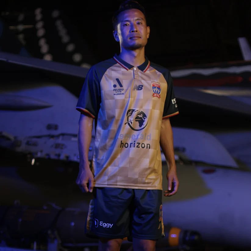 Herren Newcastle Jets 2025/26 Heimtrikot