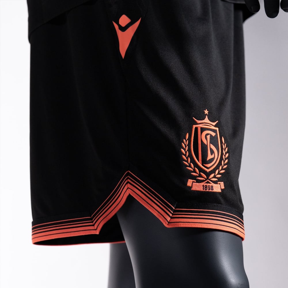 Männliches Standard Liege 2025/26 Dritte Shorts
