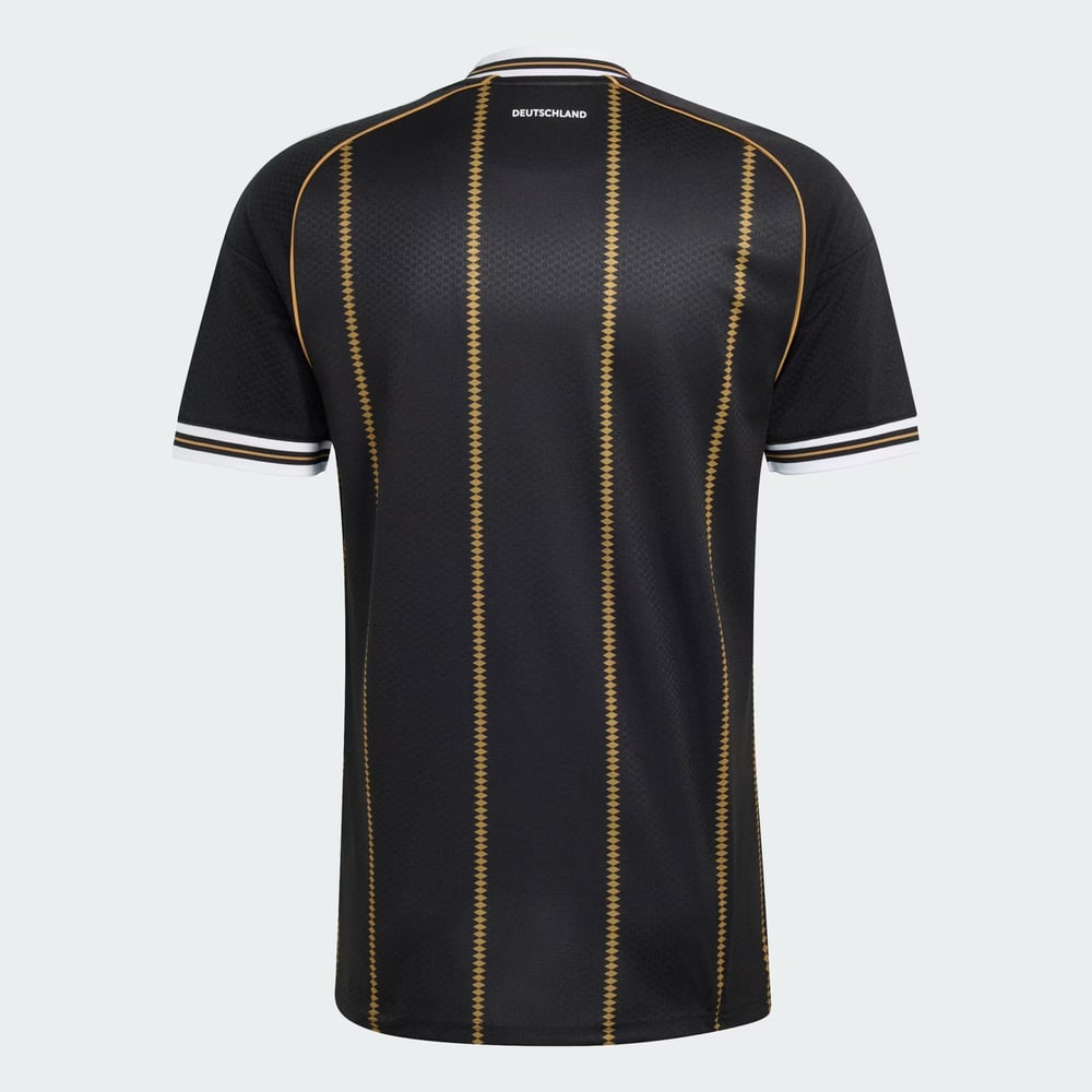 Women's Germany 26 third jersey