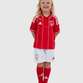 Kinder Nottingham Forest 2025/26 Heimset