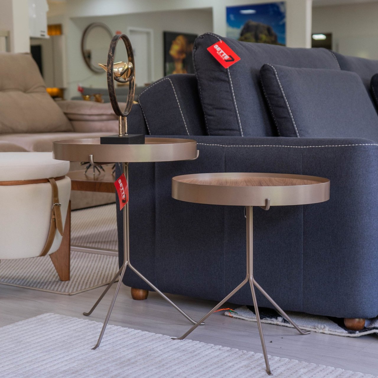 Mesa Lateral Yves — foto 1