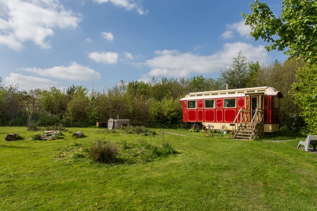 hot tub, camp fire, glamping, launceston