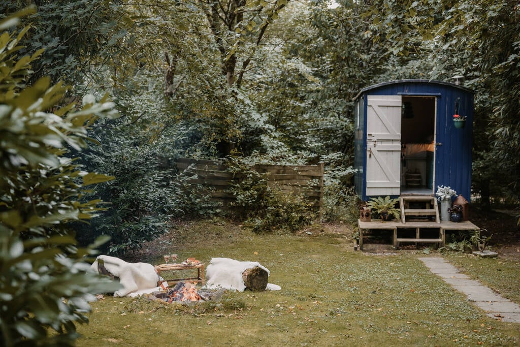 Pip sleeping hut