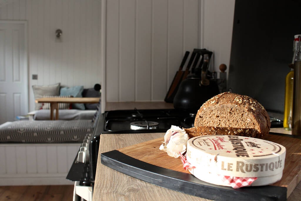 Fully equipped kitchen inside Ragnarr at Spring Park