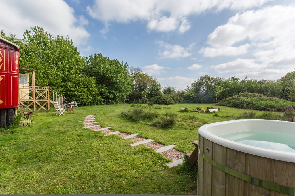 spring park, hot tub, cornwall