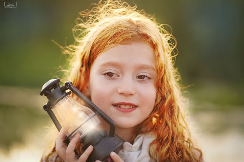 גינגית עם עששית צילום מקצועי רחל R Y