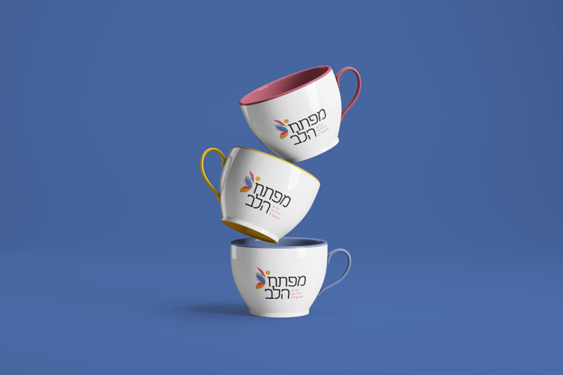 Tea_Cup_Mockup_02-Recovered