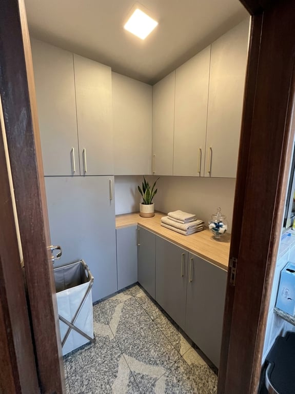 Enhanced - Quarto de Serviço 1