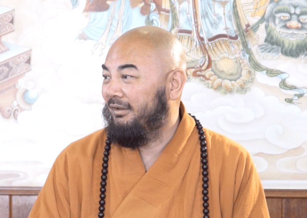 在人位行人道——万行法师