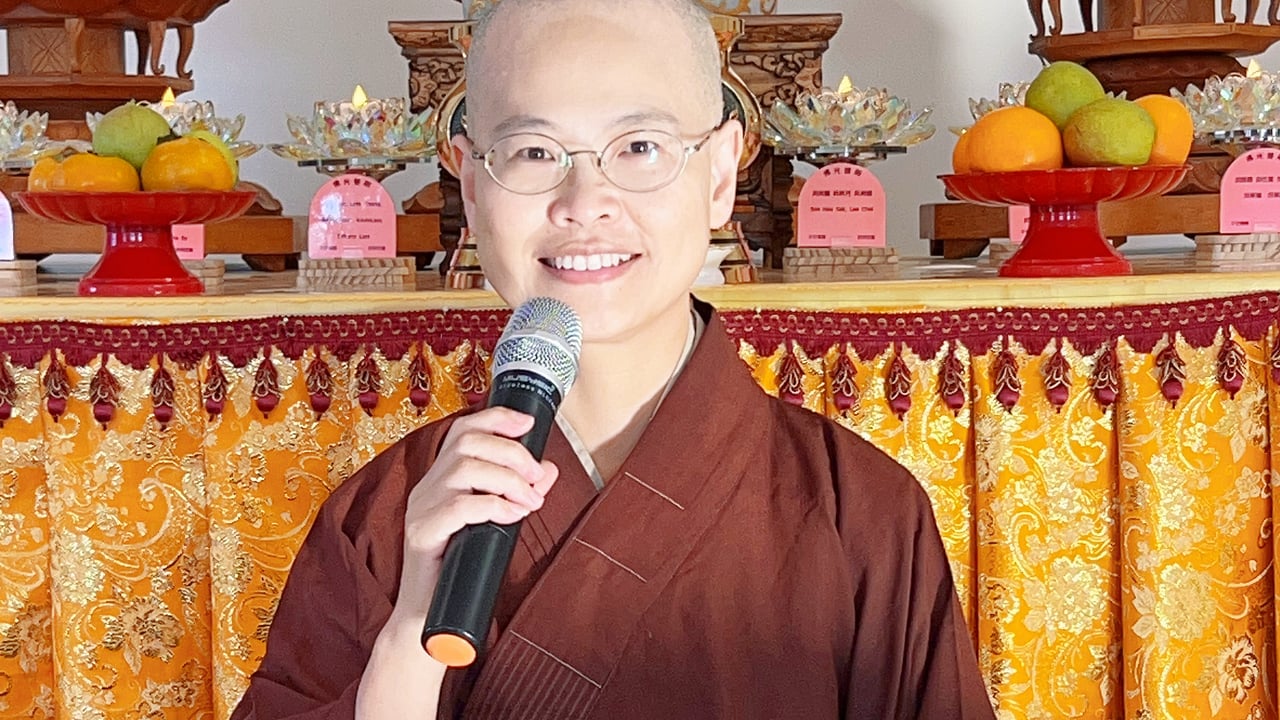 佛不需要香～「香雲裊裊，不是佛要聞，而是提醒我們——心若清淨，處處皆香。」