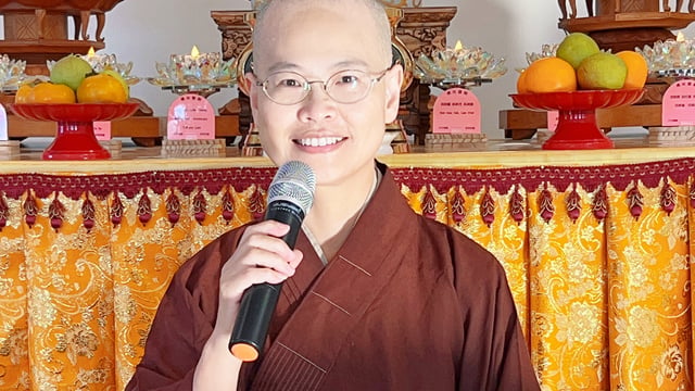 佛不需要香～「香雲裊裊，不是佛要聞，而是提醒我們——心若清淨，處處皆香。」