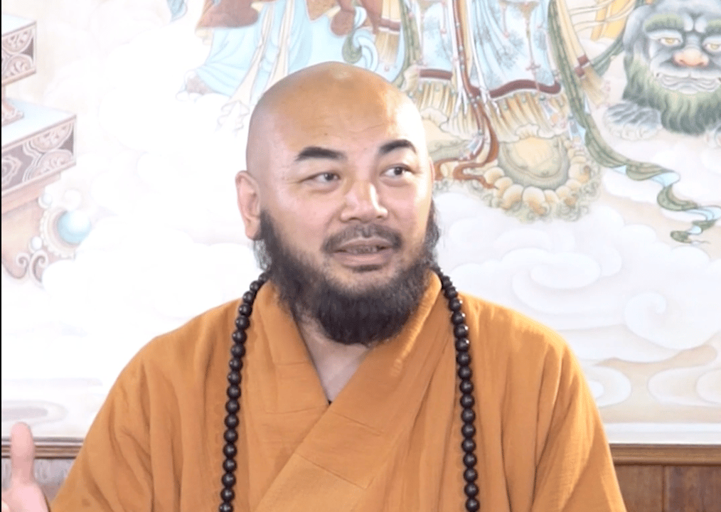 要能容下团队里的那颗老鼠屎——万行法师