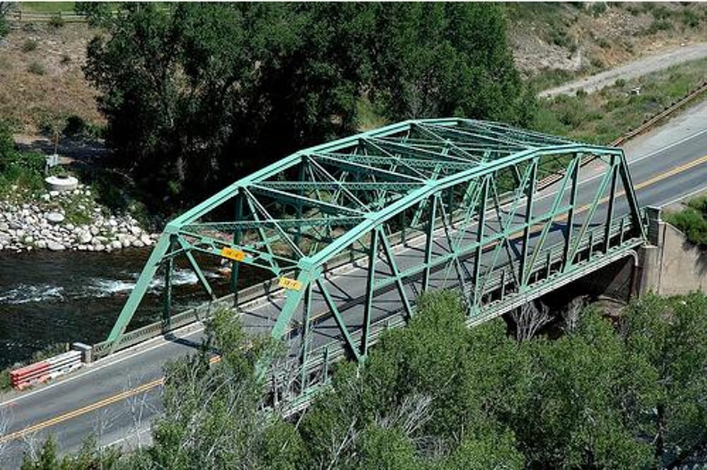 Bridgepixing the Eagle River Bridge in Eagle, Colorado between Vail and Glenwood Springs carrying US Highway 6 just south of Interstate I-70. This Steel Through Truss Bridge was built in 1933 and is listed on the National Register of Historic Places.